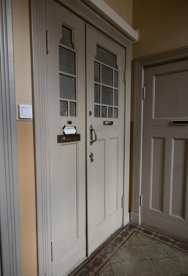 2Ndhomes Central 1Br Apartment With Great Location By Kaisaniemi Park Helsínquia Exterior foto